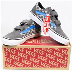 NEW VANS KIDS SIZE 1 OLD SCHOOL V SHOES.