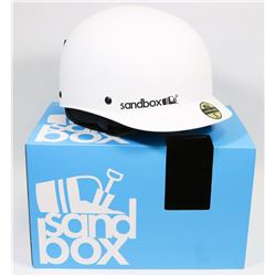 SIZE SMALL CLASSIC 2.0 SNOW SKATEBOARDING/SPORTS