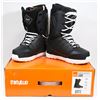 Image 1 : NEW THIRTY TWO LASHED SIZE 9 BLACK SNOWBOARDING