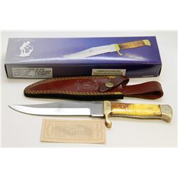NEW THE BONE COLLECTOR 10.25" HUNTING KNIFE