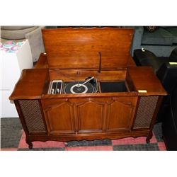 GARRARD RECORD PLAYER IN CABINET, VIKING BY EATON