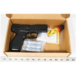 NEW DAISY HIGH POWER BB PISTOL WITH ACCESSORIES