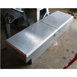 TRUCK BOX ALUMINUM TOOL BOX
