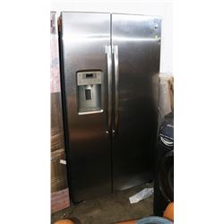 STAINLESS STEEL GE SIDE BY SIDE FRIDGE WITH