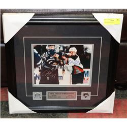 NHL HEAVYWEIGHTS FRAMED PICURE TIE DOMIE AND ROB