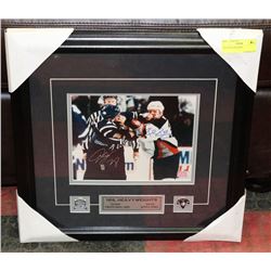 NHL HEAVYWEIGHTS FRAMED PICURE TIE DOMIE AND ROB