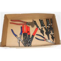 FLAT W/2 MAC TOOLS WIRE STRIPPERS, MAC