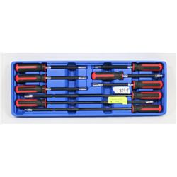 168) FLEXIBLE NUT DRIVER SET.