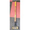 Image 1 : 96) SLEDGE HAMMER.
