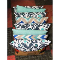 BOX W/8 SHOWHOME PILLOWS