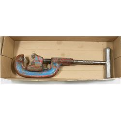 BOX W/RIDGID NO. 2A HEAVY DUTY 1/8 IN. -