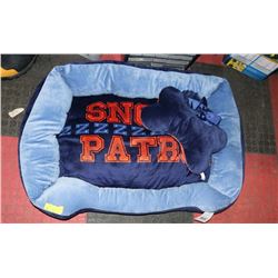 LARGE PET BED WITH PILLOW & BLANKET