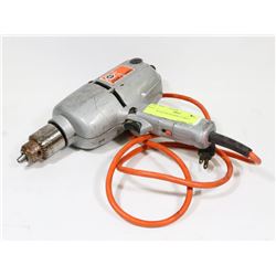 BLACK AND DECKER 1/2" DRILL.