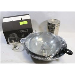 BOX WITH 6PC GOBLETS, 2 PC PAN SET AND CANISTER