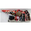 Image 1 : MIXED LOT OF NHL COLLECTIBLES