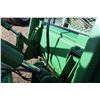 Image 10 : 2004 JOHN DEERE 7520 MFWD TRACTOR