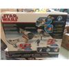 Image 2 : Star Wars Force Link Resistance Ski Speeder with Captain Poe Dameron (Hasbro)