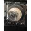 Image 1 : UNCIRCULATED 1989 CANADA MAPLE LEAF 5 DOLLAR COIN. .9999 FINE SILVER 1 OZ