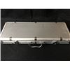 Image 2 : COMPLETE NEW CLAY POKER CHIP SET IN METAL CASE