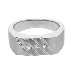 14KT White Gold Diamond Ring