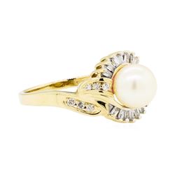 0.25 ctw Diamond and Pearl Ring - 14KT Yellow Gold