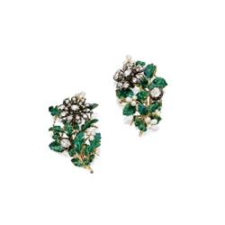 A FINE PAIR OF MID 19th CENTURY DIAMOND, PEARL AND ENAMEL FLORAL SPRAY BROOCHES