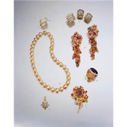 A 1950s GEM-SET SPRAY BROOCH