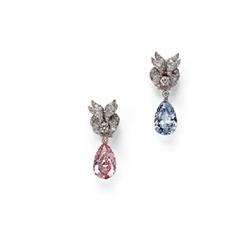 A MAGNIFICENT AND RARE PAIR OF FANCY BLUE AND FANCY ORANGY-PINK DIAMOND EARPENDANTS
