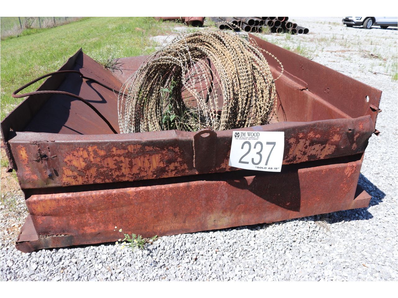 DRAGLINE BUCKETS, SPUD W/POCKETS, SECTIONAL BARGE BOW/RAKES