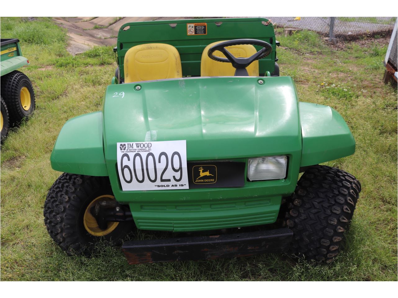 JOHN DEERE GATOR UTV GAS, DUMP BED