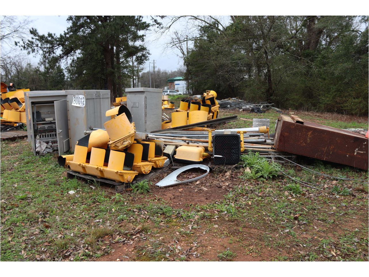 TRAFFIC LIGHTS, MISC SCRAP METAL