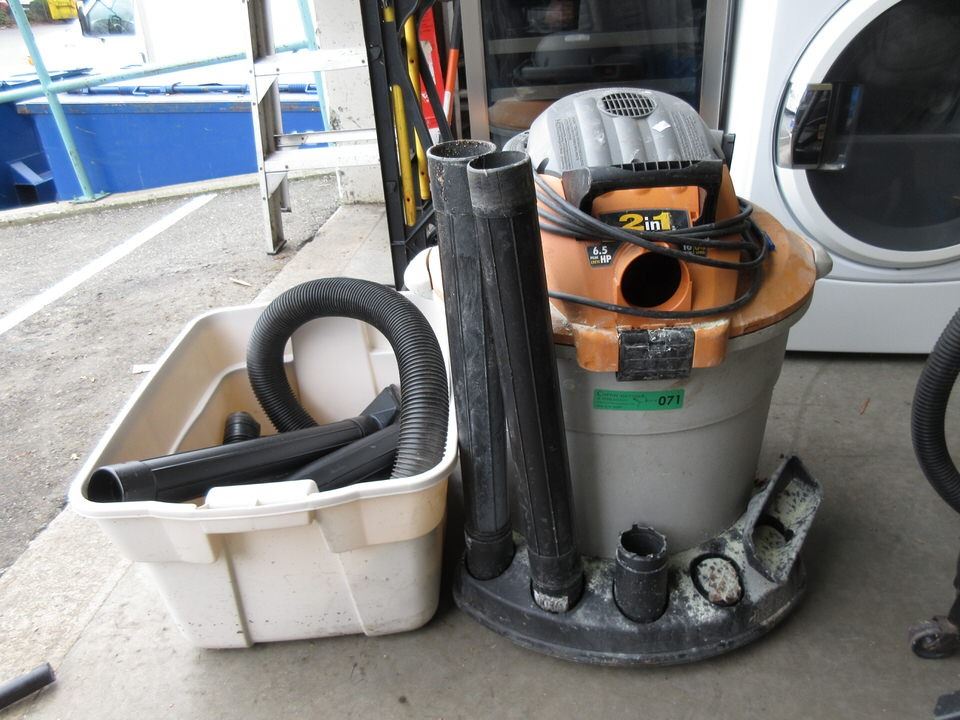 Ridgid 2 in 1 Blower Vac