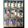 Image 1 :  HOCKEY TRADING CARDS LOT