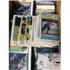 Image 3 :  HOCKEY TRADING CARDS LOT