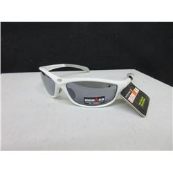 New Foster Grant Iron Man Sunglasses / 100% protection