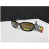 Image 1 : New Foster Grant Polarized Sunglasses / 100% protection