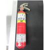 Image 1 : 2 1/2 lb Fire Extingguisher / untested showing Good charge