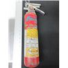 Image 1 : 2 1/2 lb Fire Extingguisher / untested showing Good charge