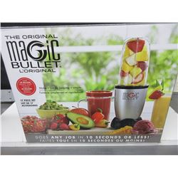 New the Original Magic Bullet 17 piece set / does any job in 10 sec or less