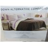 Image 2 : New King Down alternative Comforter / Super soft/ Extra warm/reverse to sherpa