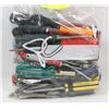 Image 1 : BAG OF ASSORTED HAND TOOLS