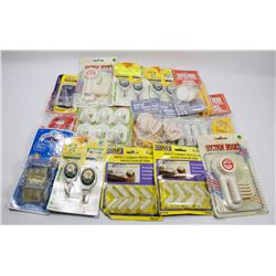 LOT OF ASSORTED HOOKS