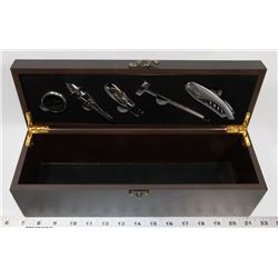 WOOD WINE BOX W/5 WINE ACCESSORY