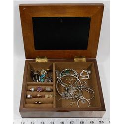 MEDIUM JEWELRY BOX WITH CONTENTS