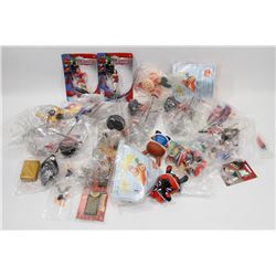 FLAT OF FIGURINES 6 SEALED PCO