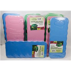 LARGE FLAT OF GARDEN KNEE CUSHIONS