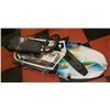 Image 1 : FULL SIZE GT SNOW RACER & 2 PERSON LIGHT-