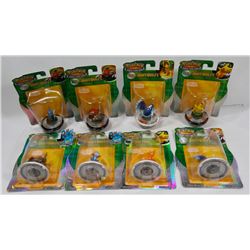 LOT OF 8 POKÉMON TRADING FIGURES.