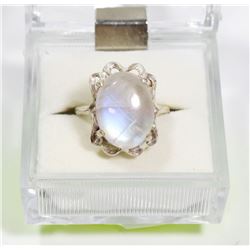 17) STERLING SILVER MOONSTONE RING SIZE 8