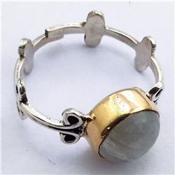 64) STERLING SILVER MOON STONE RING SIZE 8.5